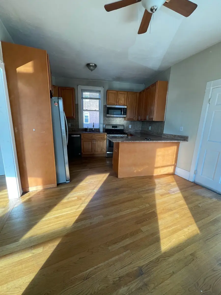 124-124A Dorchester St, Boston, MA 02127 - #3