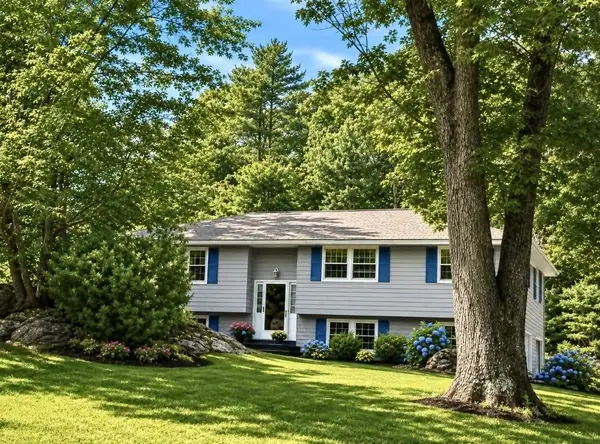 18 Lido, Bedford, MA 01730