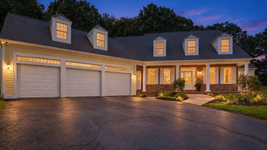 70 Appaloosa Ln, West Springfield, MA 01089 - #2