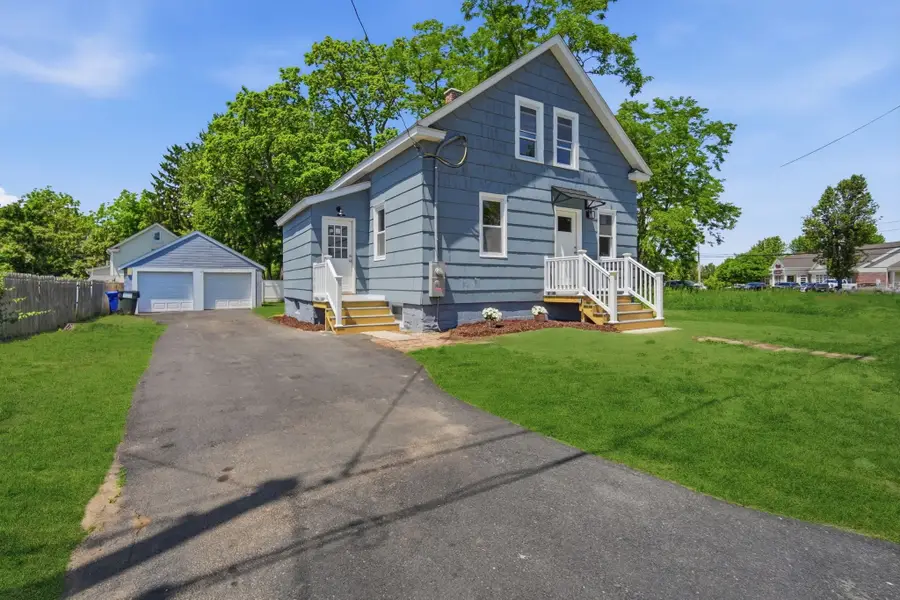 4 Wilson Str, Wilbraham, MA 01095 - #3