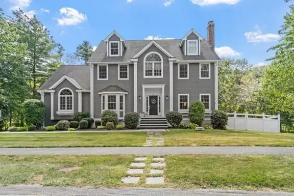 25 Stonebridge Rd, Groveland, MA 01834