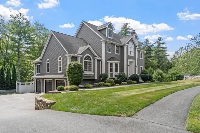25 Stonebridge Rd, Groveland, MA 01834 - #2