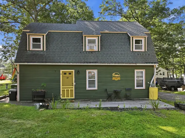 24 Briarcliff Lane, Spencer, MA 01562