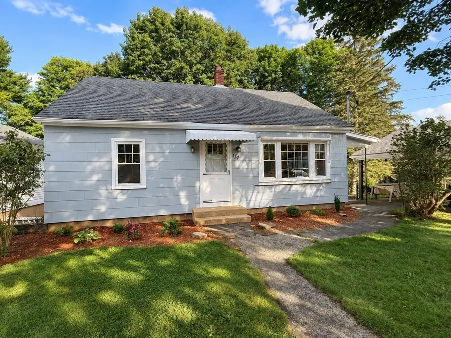 114 Quaboag St, Warren, MA 01083 - #2