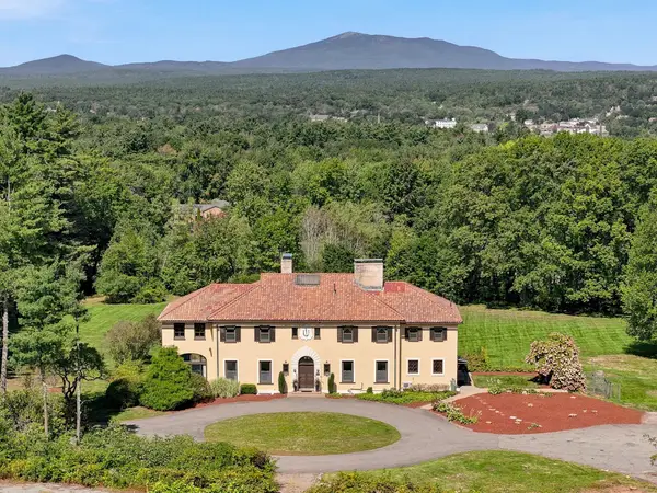 300 High St, Winchendon, MA 01475