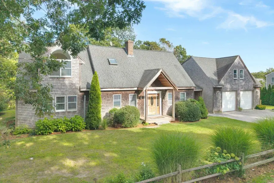 68 Front Street, Oak Bluffs, MA 02557 - #2