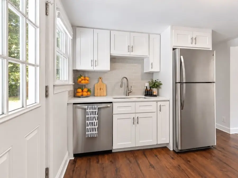 10 Suffolk Rd, Sharon, MA 02067 - #3
