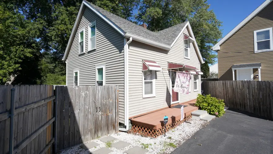 4 Phillips St, Attleboro, MA 02703 - #3