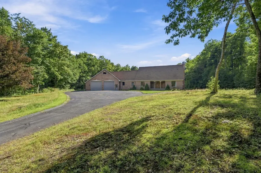 155 Woodland Way, Russell, MA 01071 - #2