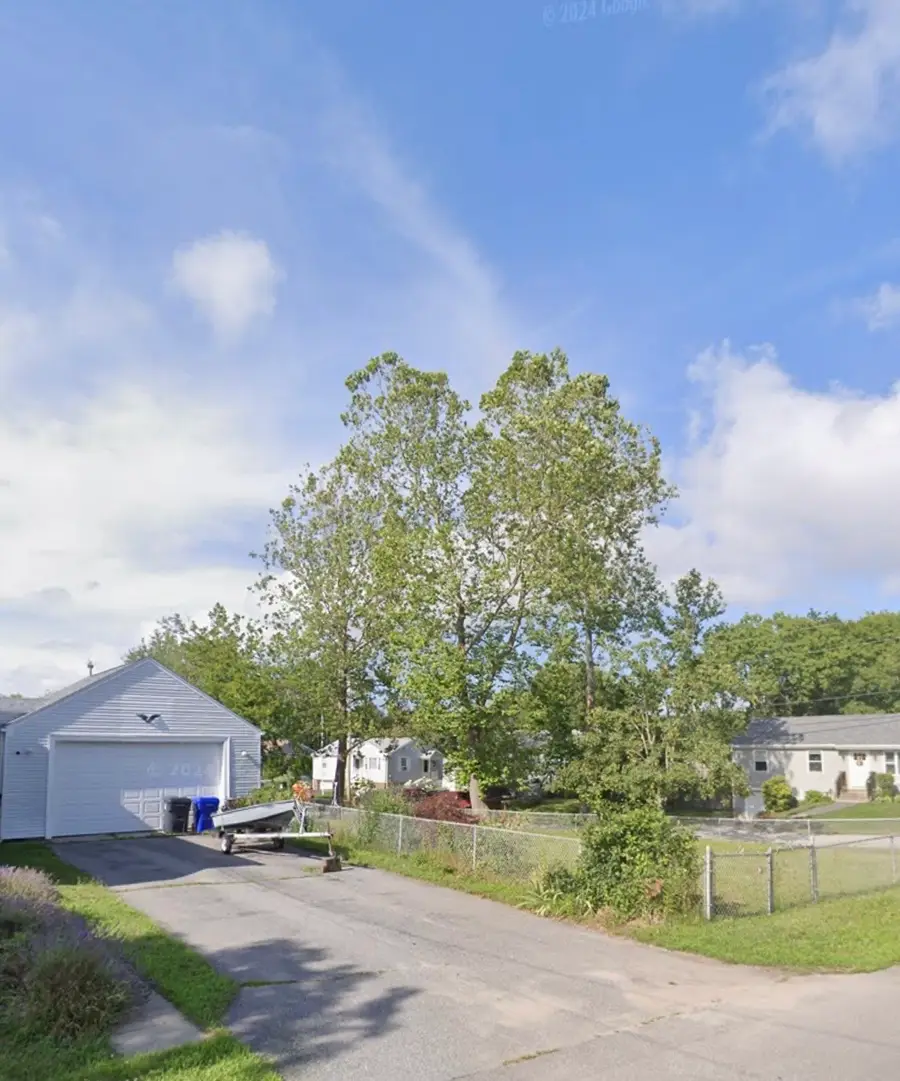 134 Kickemuit Rd, Warren, RI 02885 - #2