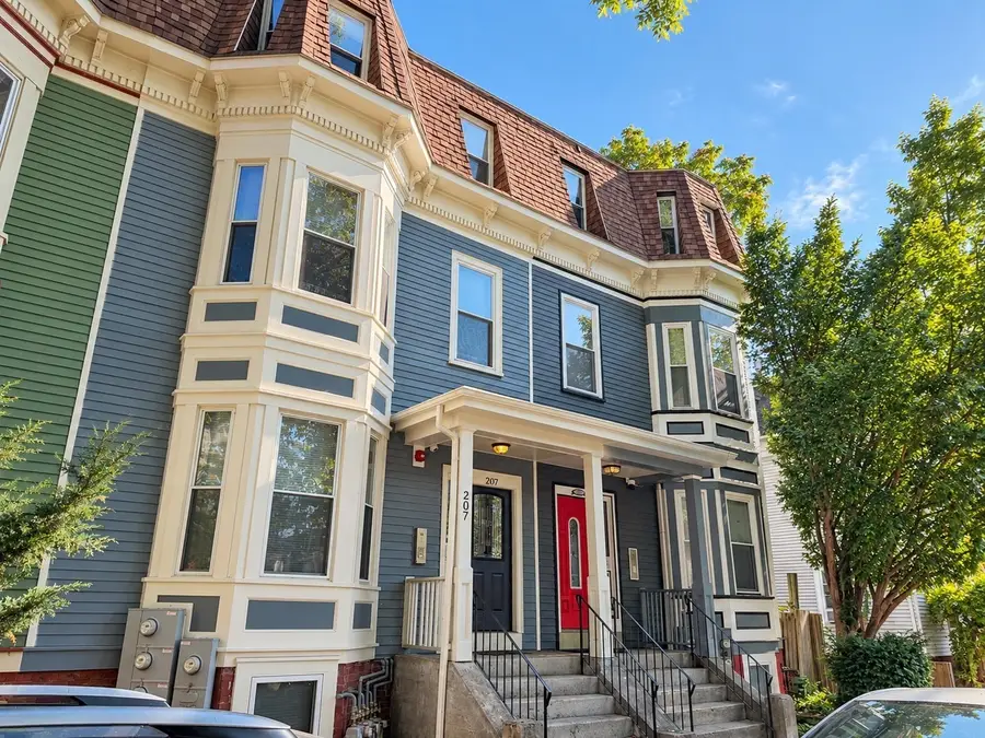 205 Harvard Street, Cambridge, MA 02139 - #2