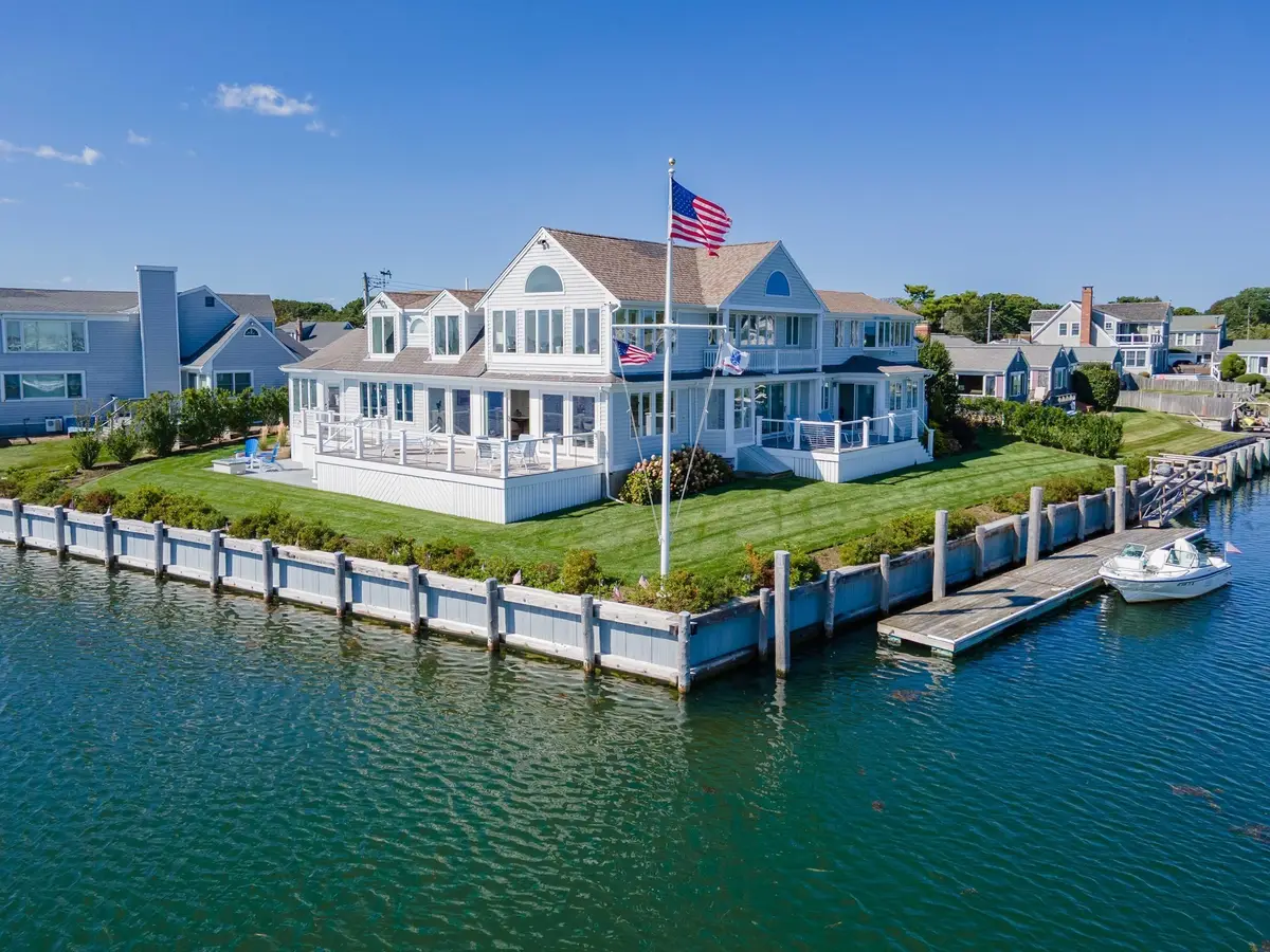 18 Wendy Way, West Dennis, MA 02670 - #1