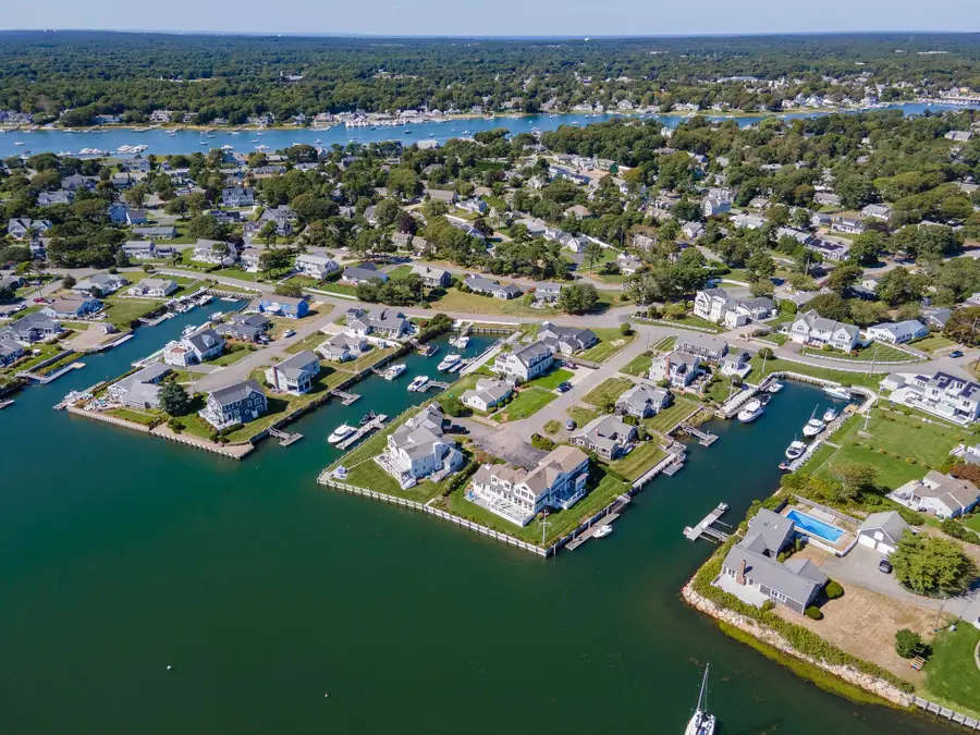 18 Wendy Way, West Dennis, MA 02670 - #3