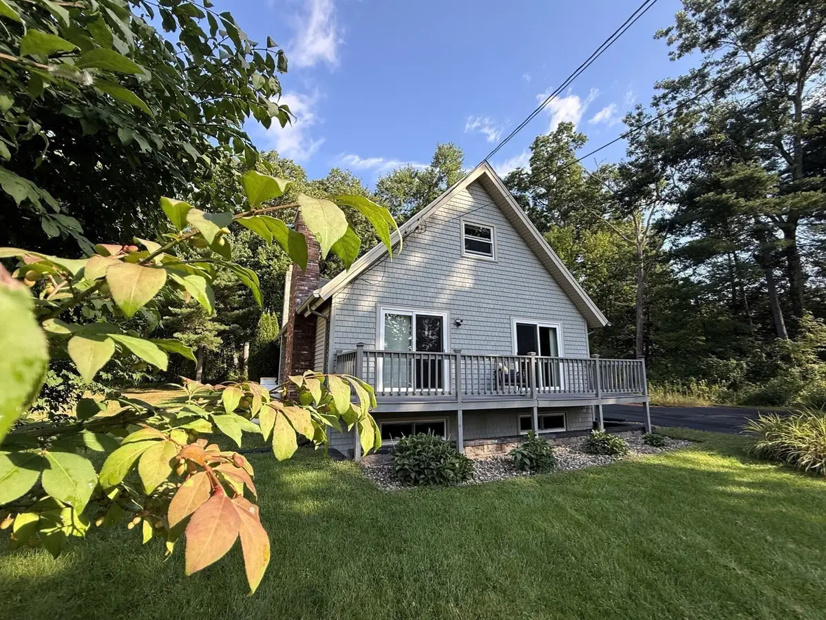 47 Horseshoe Cir, Ware, MA 01082 - #1