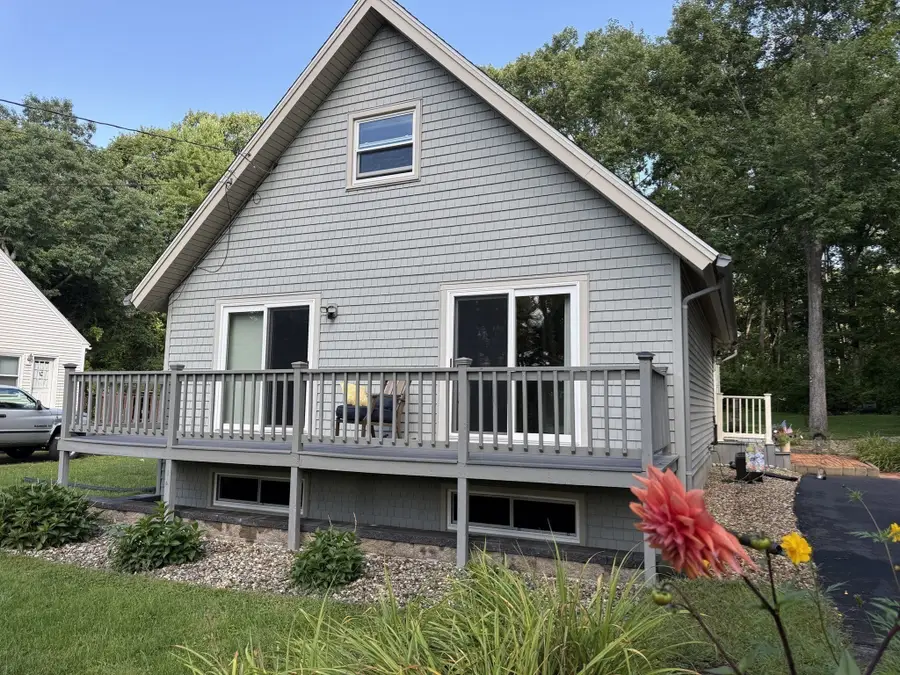 47 Horseshoe Cir, Ware, MA 01082 - #2