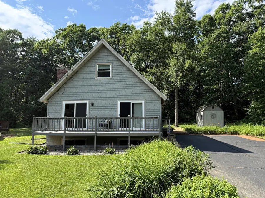 47 Horseshoe Cir, Ware, MA 01082 - #3