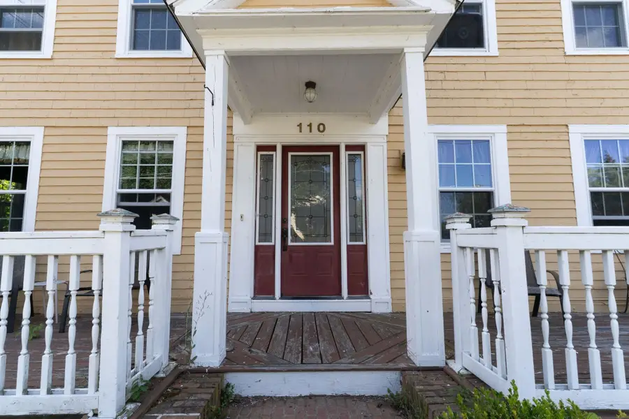 110 Maple St, East Brookfield, MA 01515 - #3