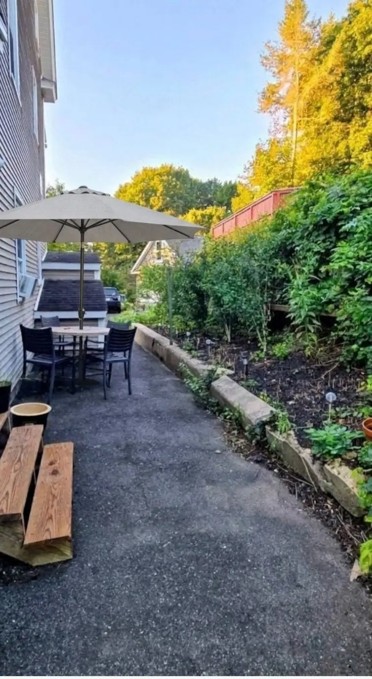 96-98 Walnut St, Agawam, MA 01001 - #3