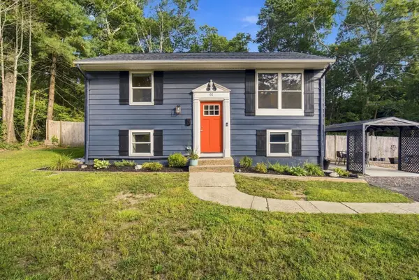 61 Esta Road, Plymouth, MA 02360