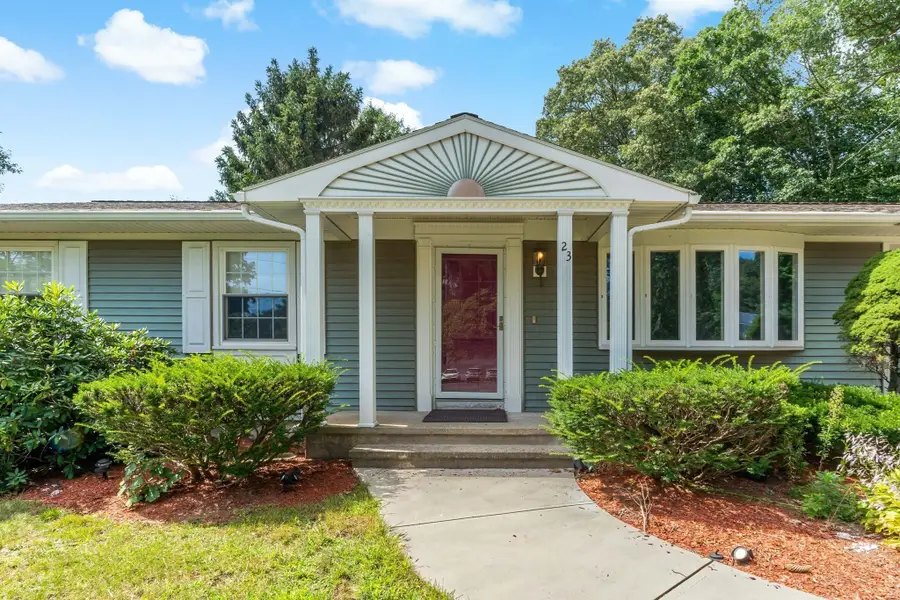 23 Colonial Way, Rehoboth, MA 02769 - #2