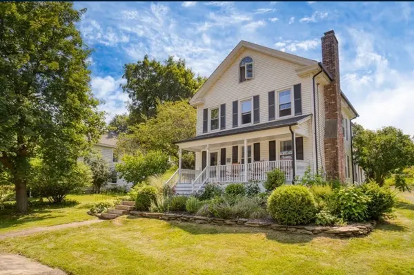 21 Saint James Avenue, Lee, MA 01238
