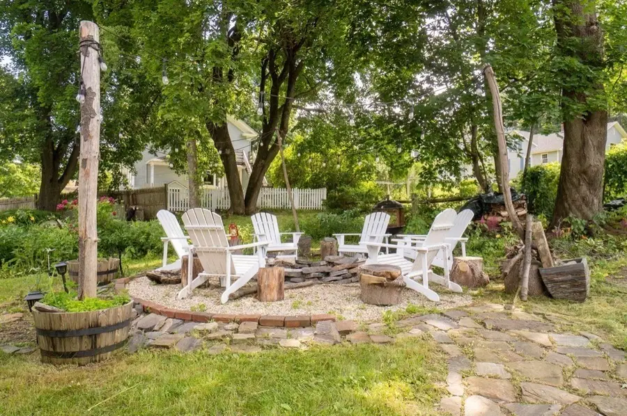 21 Saint James Avenue, Lee, MA 01238 - #3
