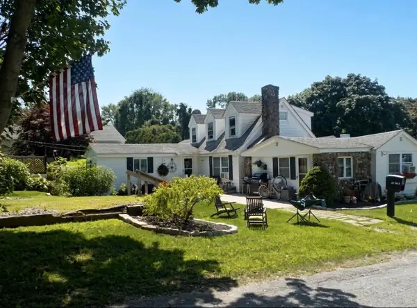 25 Yale Avenue, Swansea, MA 02777