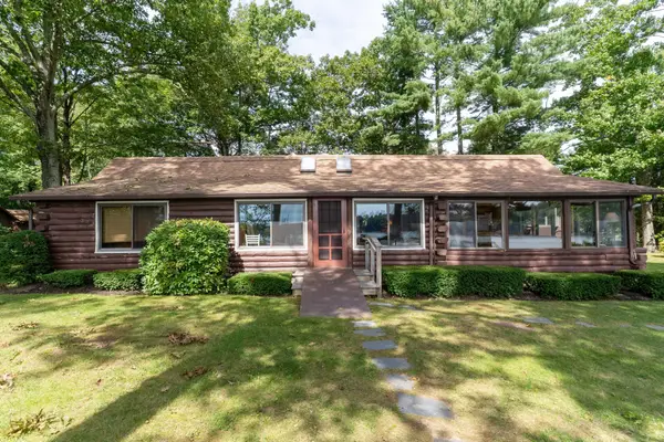 141-143 Lake Rd, Brookfield, MA 01506