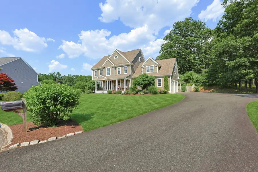 22 Willowbe Ct, North Attleboro, MA 02760 - #2