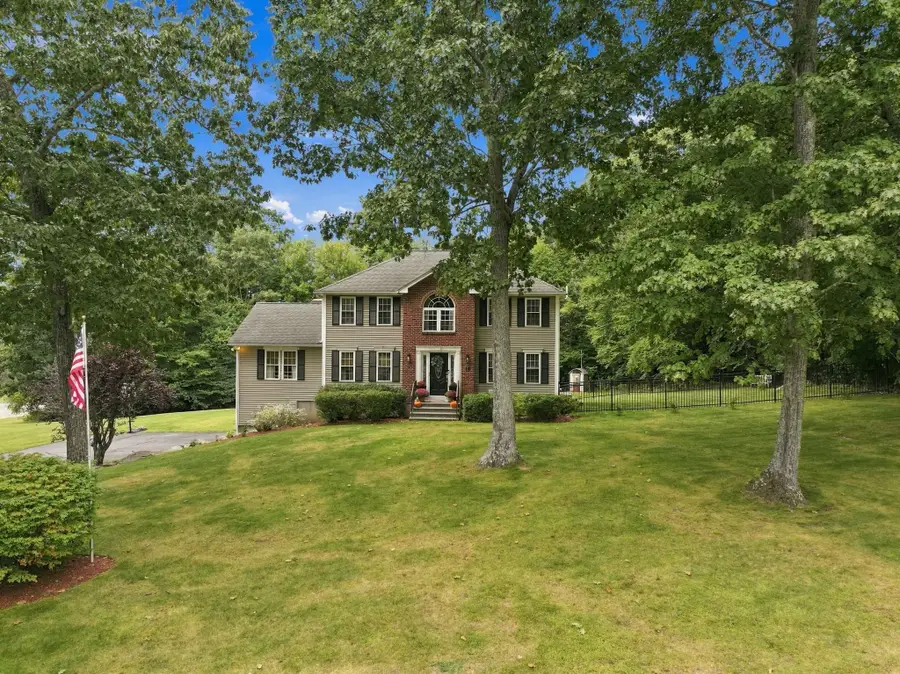 16 Jaimie Ann Dr, Rutland, MA 01543 - #3