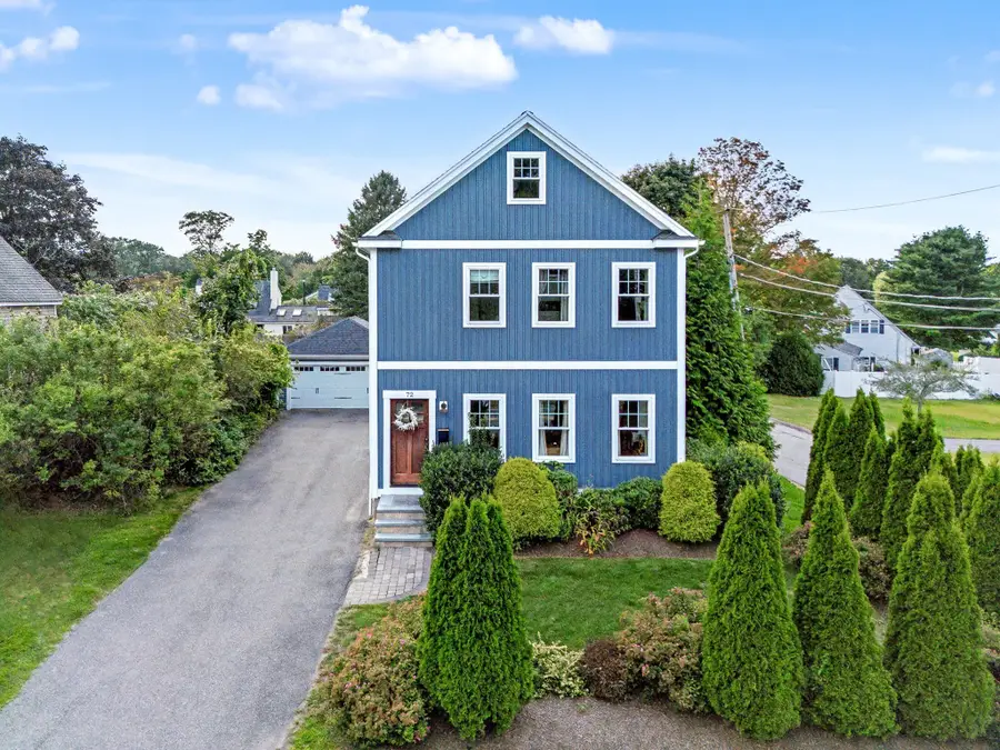 72 Grove St, Hopkinton, MA 01748 - #2