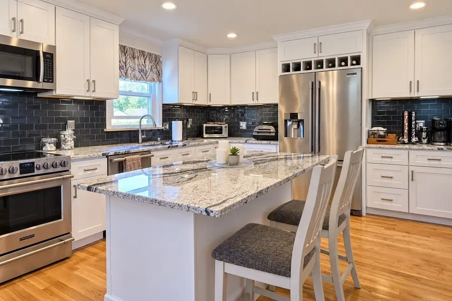 11 University Lane, Methuen, MA 01844 - #3