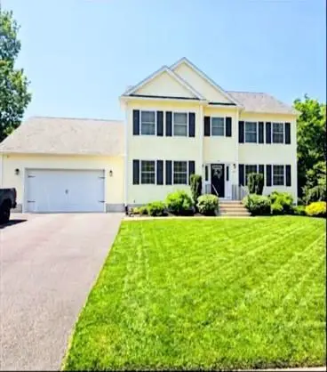 33 Ledgewood Cir, Attleboro, MA 02703 - #1