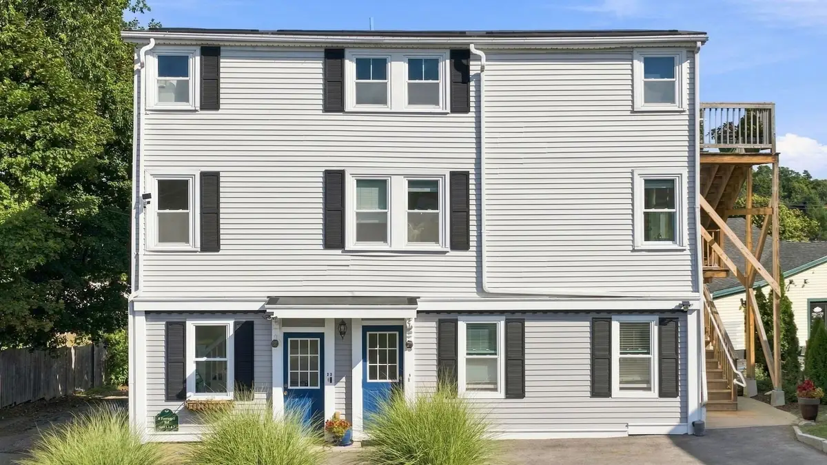 4 Farragut Rd #2, Ipswich, MA 01938 - #1
