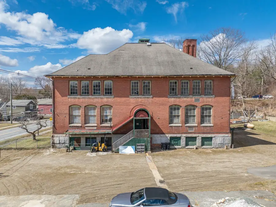 40 Pecks Rd, Pittsfield, MA 01201 - #2