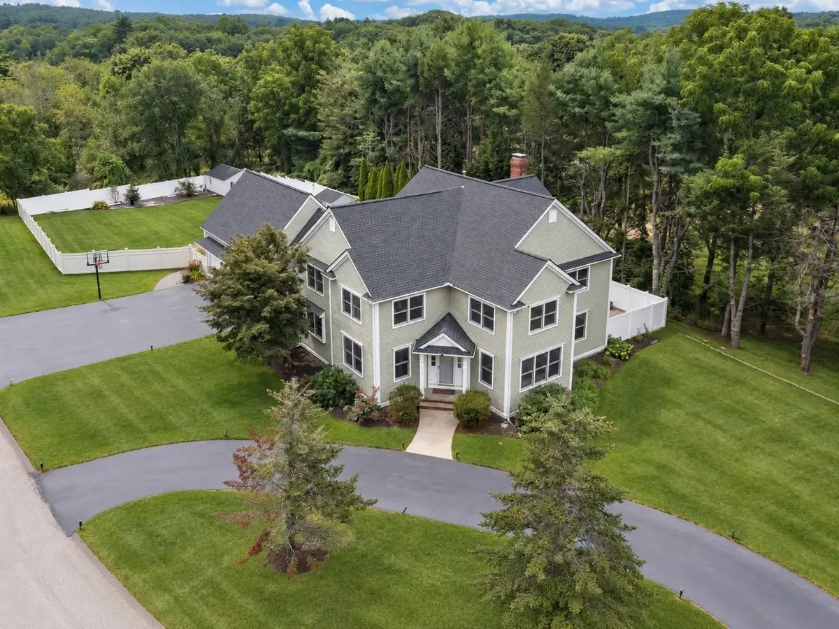 2 Wild Meadow Ln, Natick, MA 01760 - #1