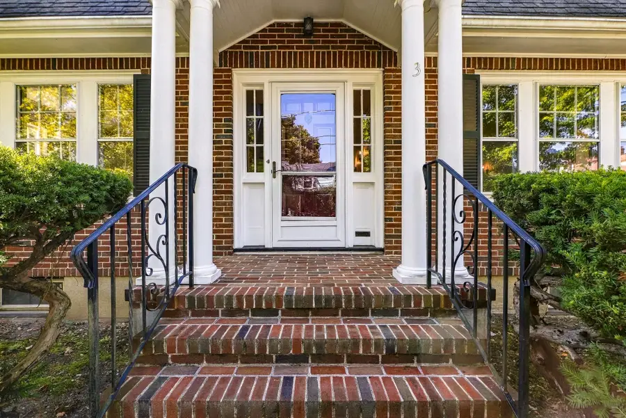 3 Preble Gardens Rd, Belmont, MA 02478 - #2
