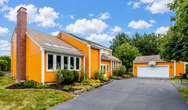 27 Lee St, Lancaster, MA 01523