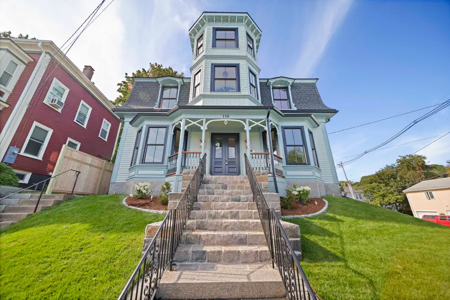 118 Prospect St, Gloucester, MA 01930 - #3
