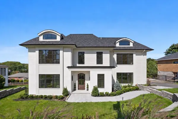 454 Dudley Rd, Newton, MA 02459