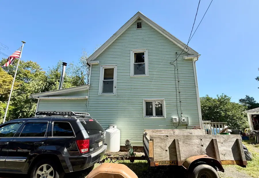 20 Bridge St, Russell, MA 01097 - #2