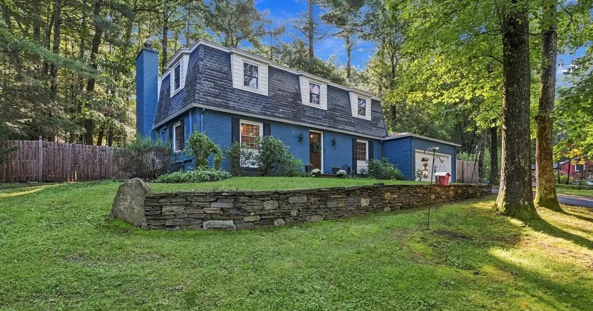 218 Heatherstone Rd, Amherst, MA 01002 - #1