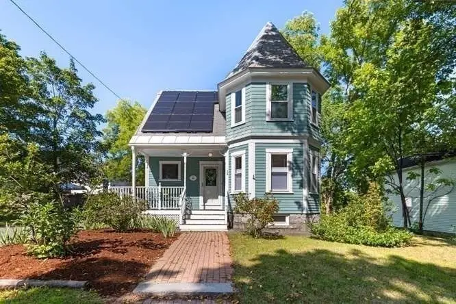 58 Church St, North Chelmsford, MA 01863 - #3