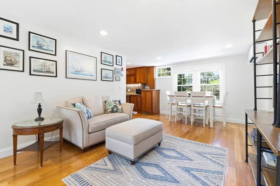 6r Fairview Ave, Swampscott, MA 01907 - #3