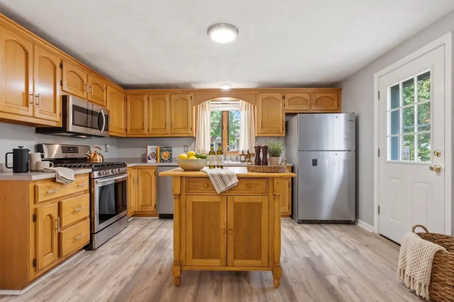 49 School St, Tewksbury, MA 01876 - #2