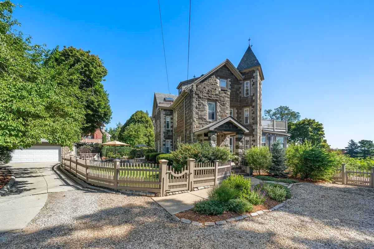35 Grandview Ave #1, Medford, MA 02155 - #1