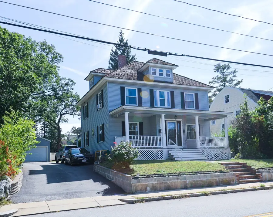 374 Pine St, Lowell, MA 01851 - #3