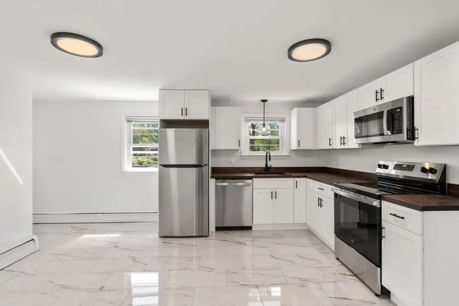 3 Hampton St, Worcester, MA 01604 - #2