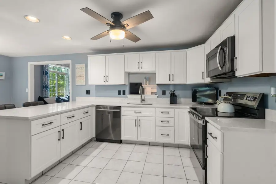 20 Wexford Dr, Mansfield, MA 02048 - #3
