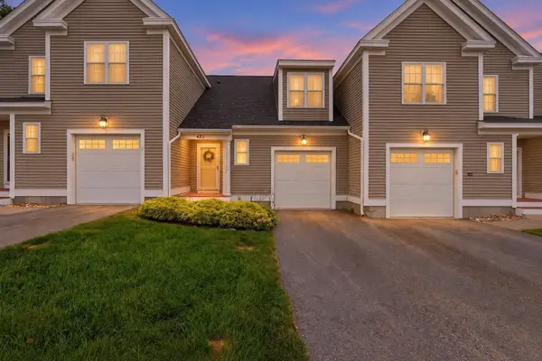 42 Longview Cir #B, Ayer, MA 01432
